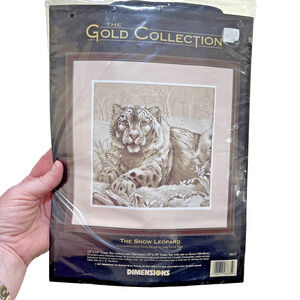 Dimensions The Gold Collection The Snow Leopard Counted Cross Stitch Kit #3835